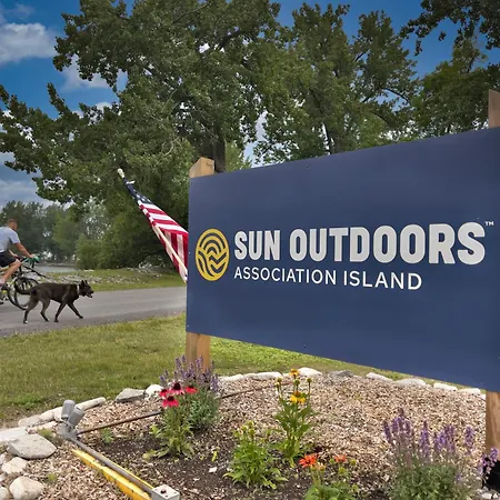 Sun Outdoors Association Island Hotel